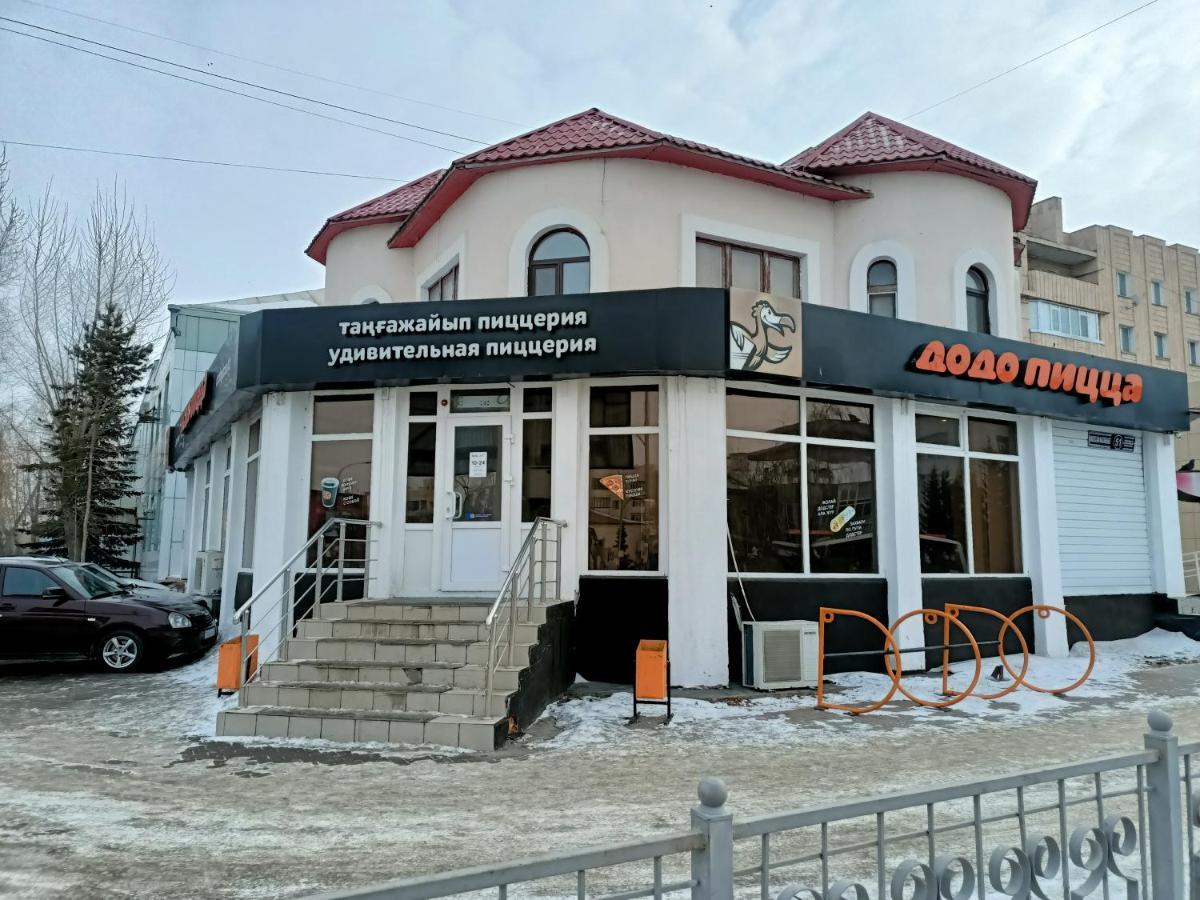 1 Комнатные Апартаменты На Ауэзова 236 Kökschetau Exterior foto